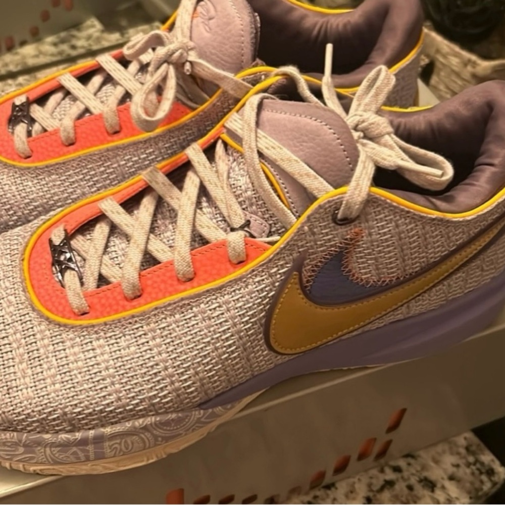 Lebron 20s
